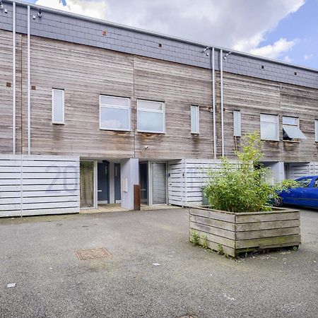 Coventry Large 4-Bed Townhouse By Empower Homes Extérieur photo