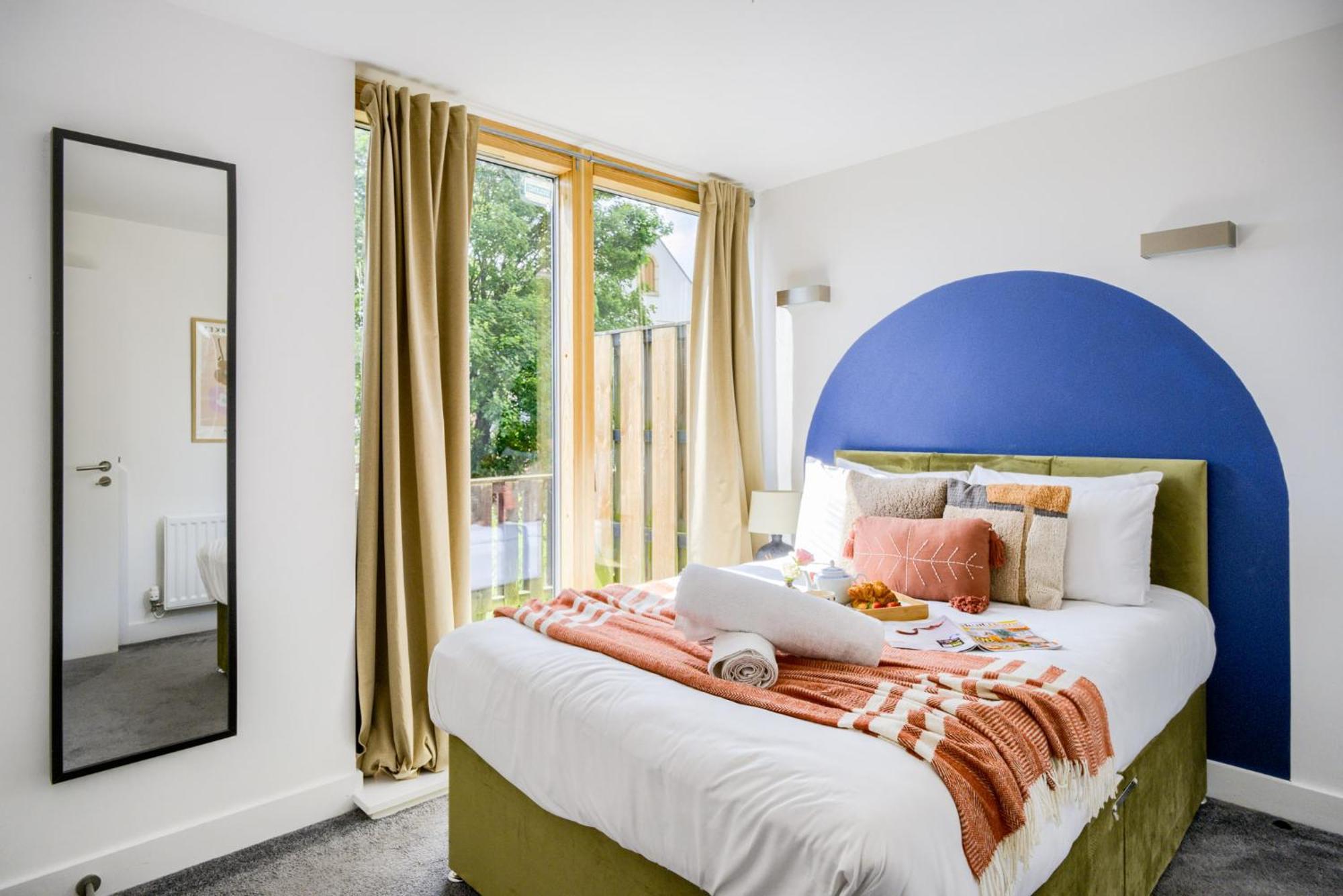 Coventry Large 4-Bed Townhouse By Empower Homes Extérieur photo