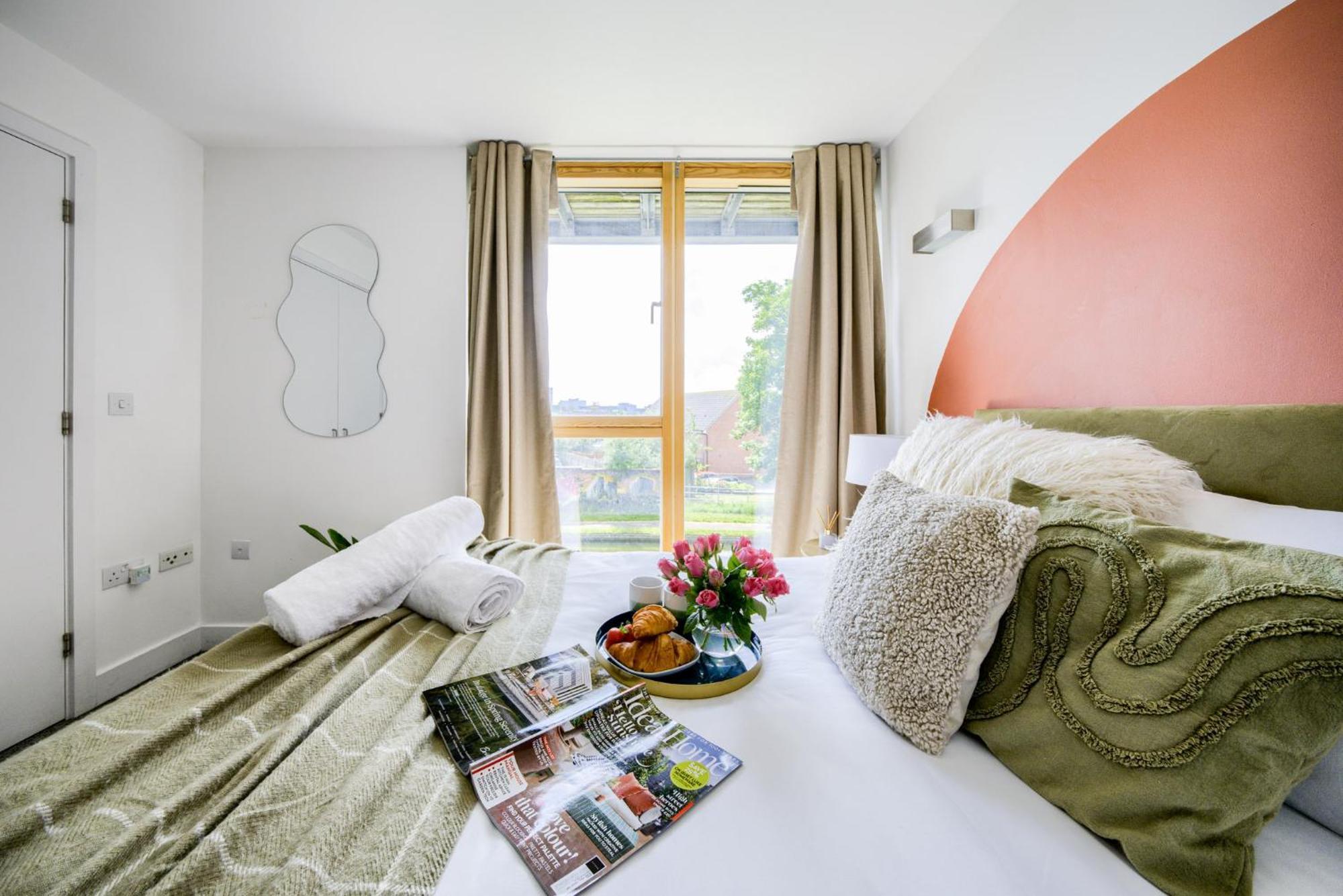 Coventry Large 4-Bed Townhouse By Empower Homes Extérieur photo
