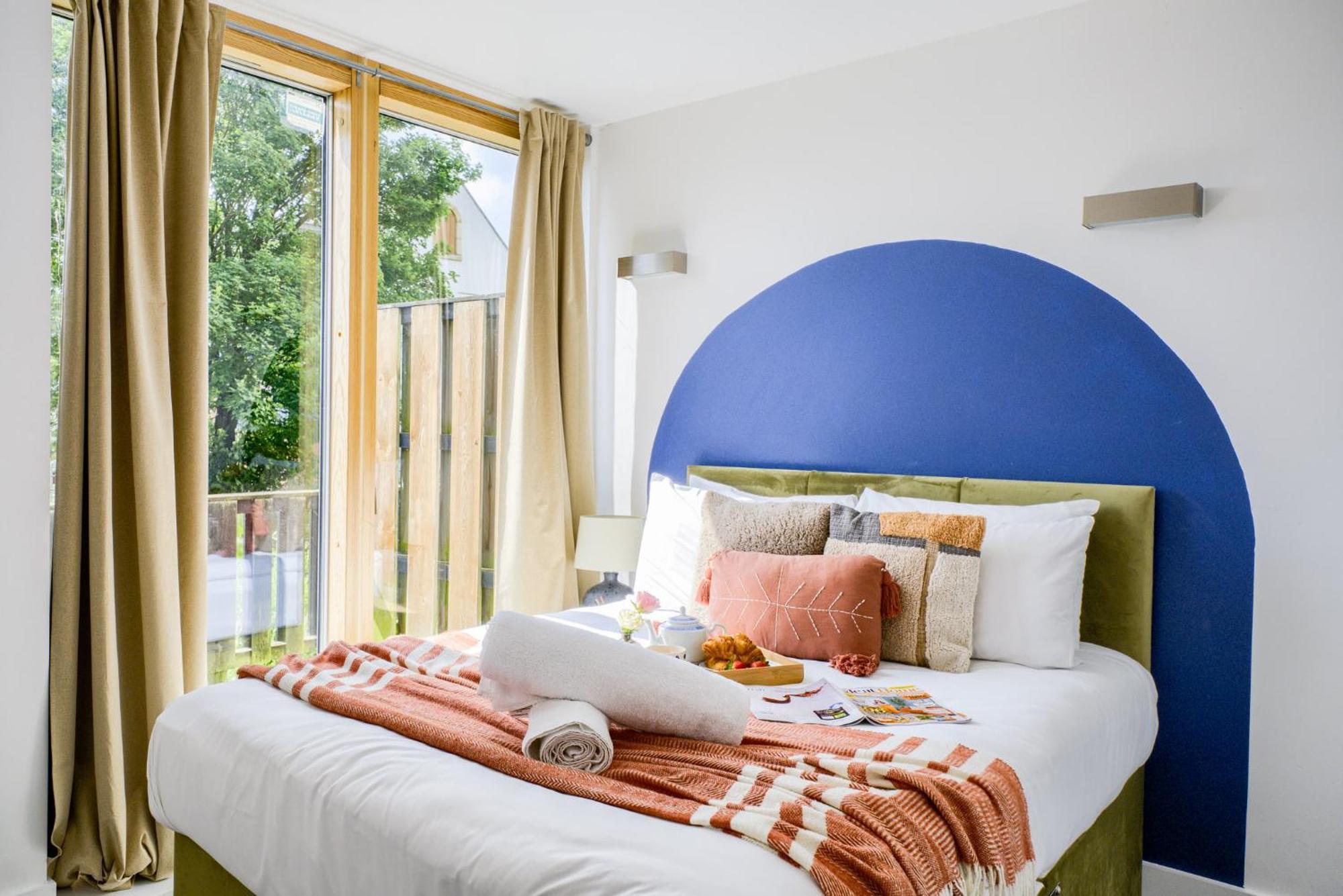 Coventry Large 4-Bed Townhouse By Empower Homes Extérieur photo