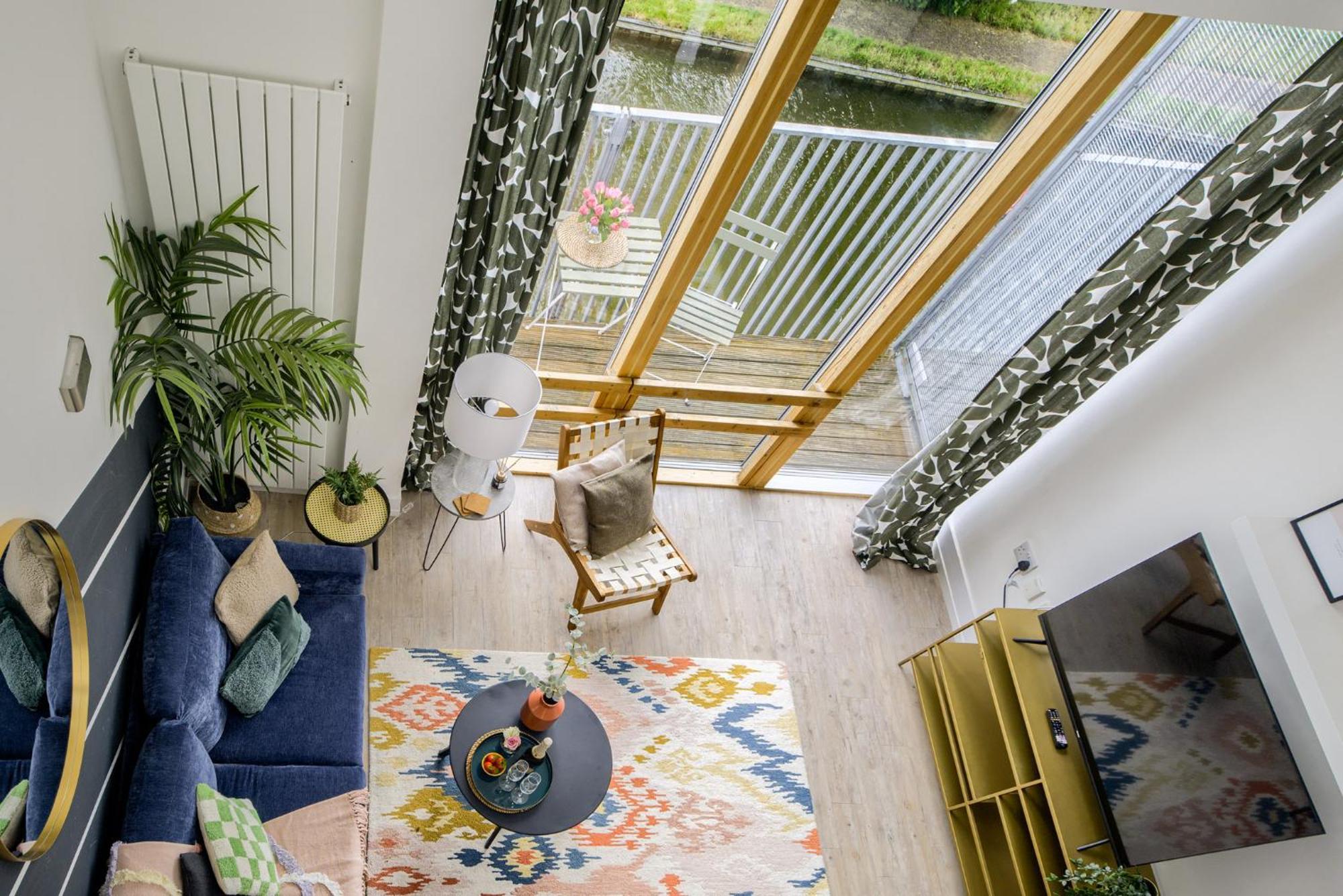 Coventry Large 4-Bed Townhouse By Empower Homes Extérieur photo