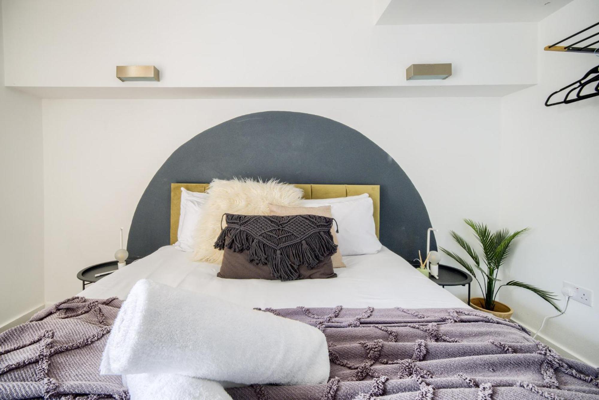 Coventry Large 4-Bed Townhouse By Empower Homes Extérieur photo